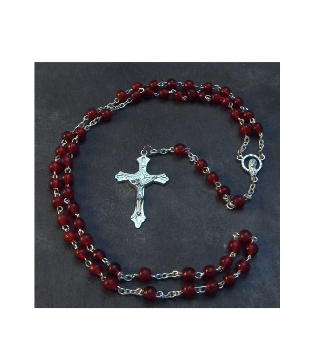 R. Heaven Deep bright red Catholic rosary beads Our Lady center